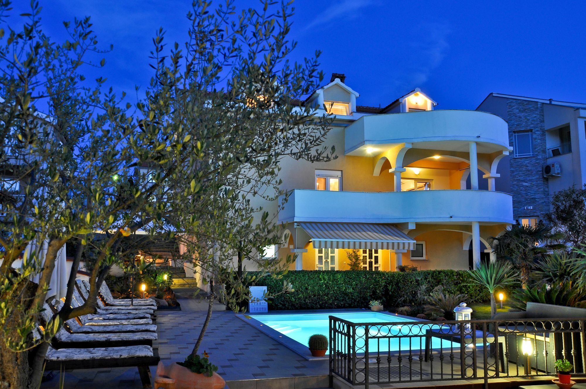 Villa Vanilla With Heated Pool Задар Экстерьер фото